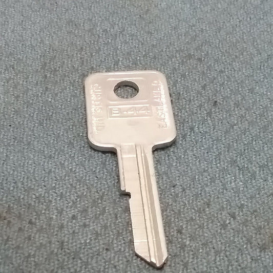 NEW CURTIS B-44 E BLANK KEY FOR GM