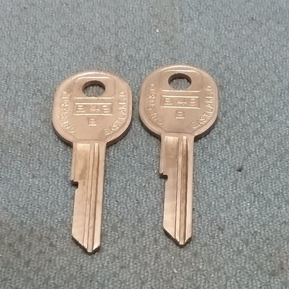 QTY 2 NEW CURTIS B49 B BLANK KEY FOR GM