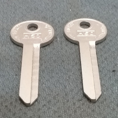 QTY 2 NEW CURTIS H50 BLANK KEY FOR FORD