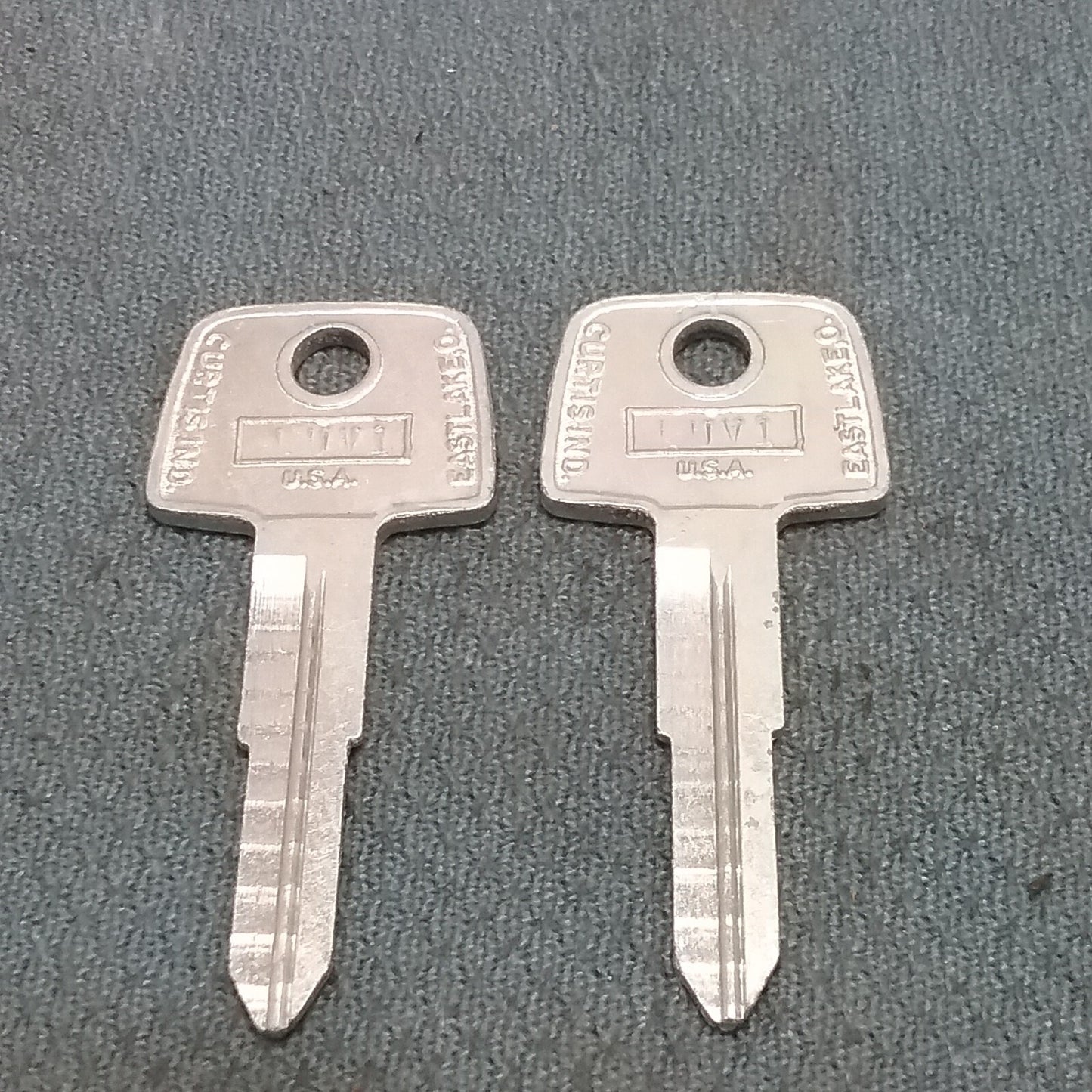 QTY 2 NEW CURTIS LUV1 KEY BLANK