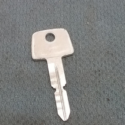 NEW CURTIS LUV2 KEY BLANK