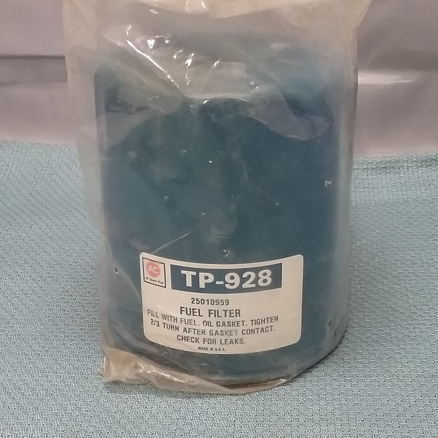NEW ACDELCO TP928 FUEL FILTER GM 25010959