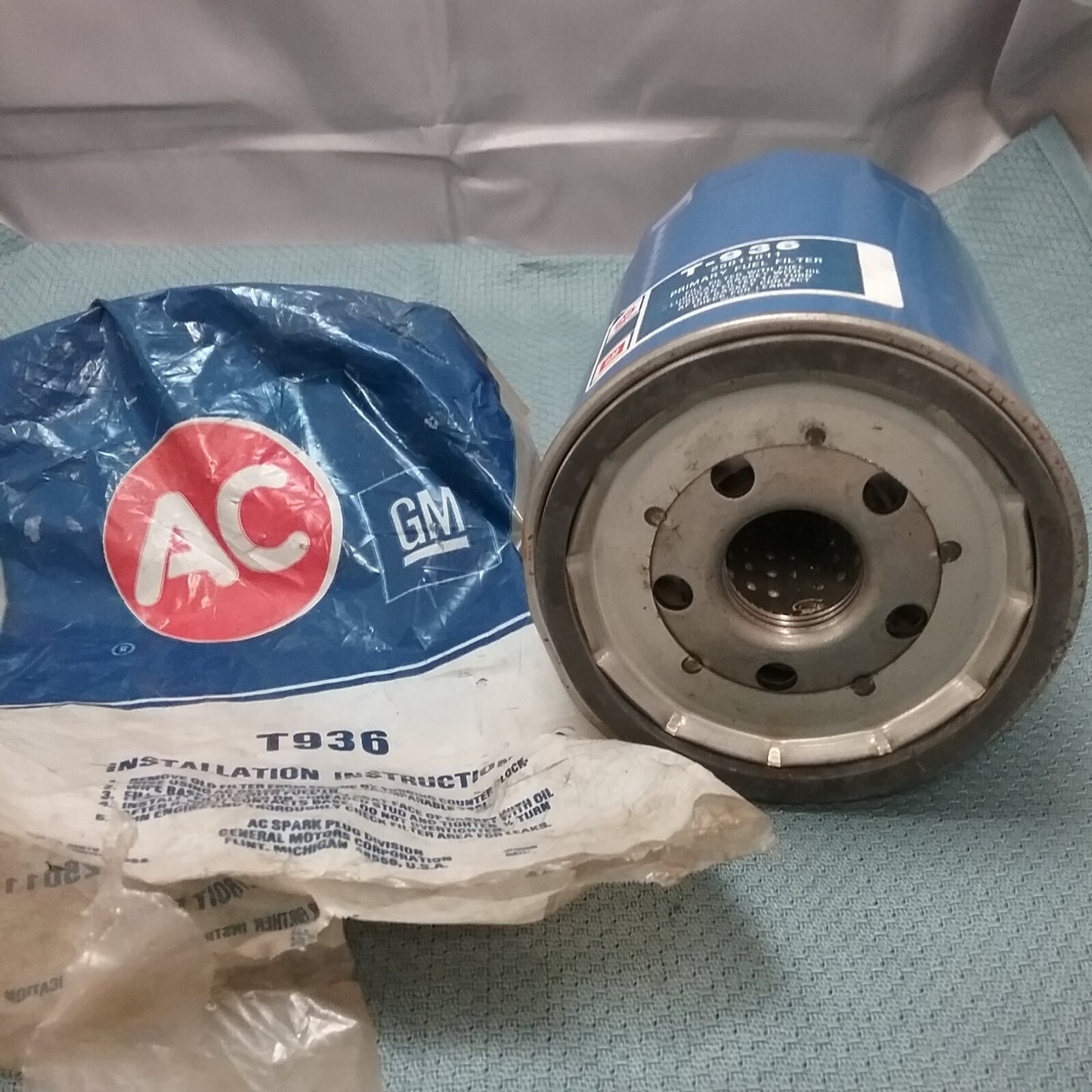NEW ACDELCO T936 PRIMARY FUEL FILTER GM 25011011
