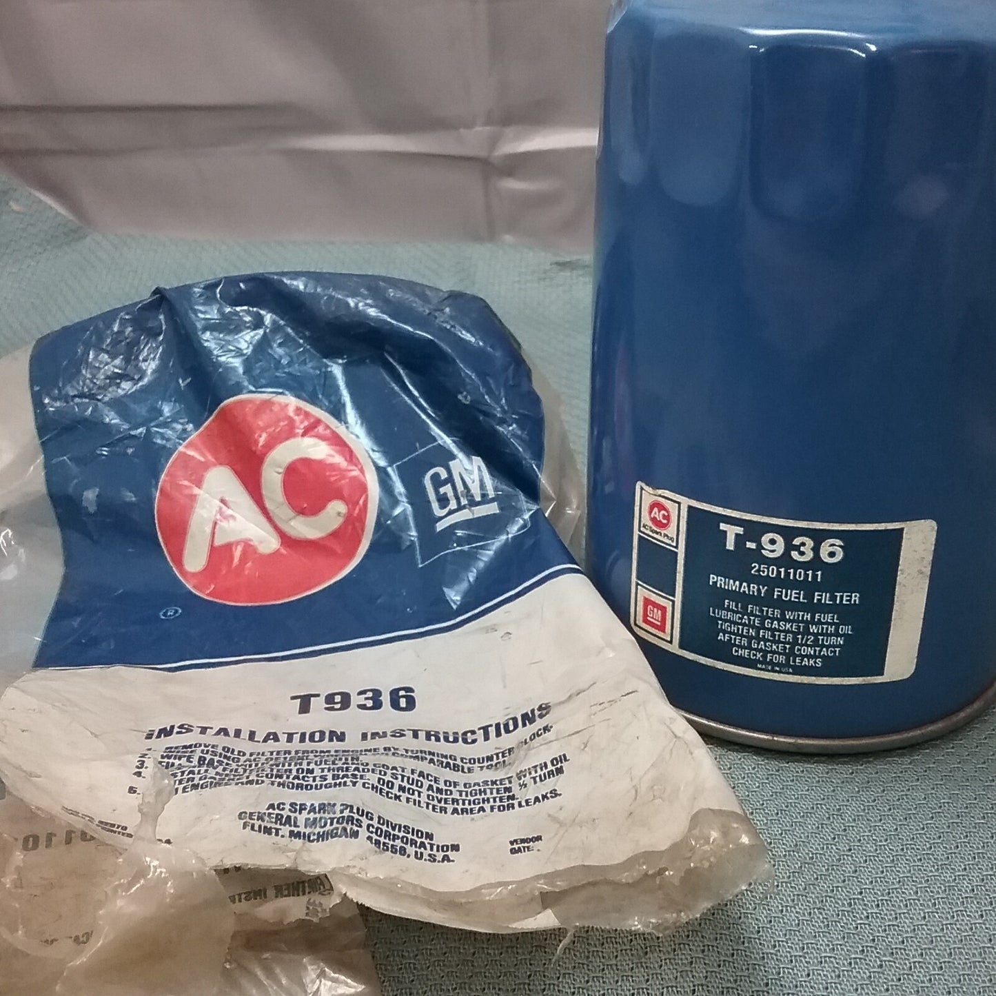 NEW ACDELCO T936 PRIMARY FUEL FILTER GM 25011011