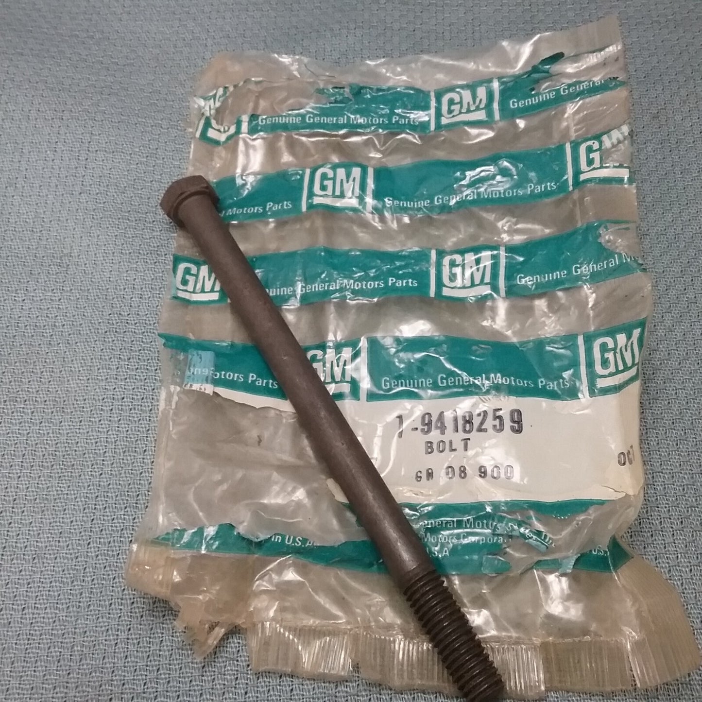 NEW GENUINE GM 9418259 BOLT