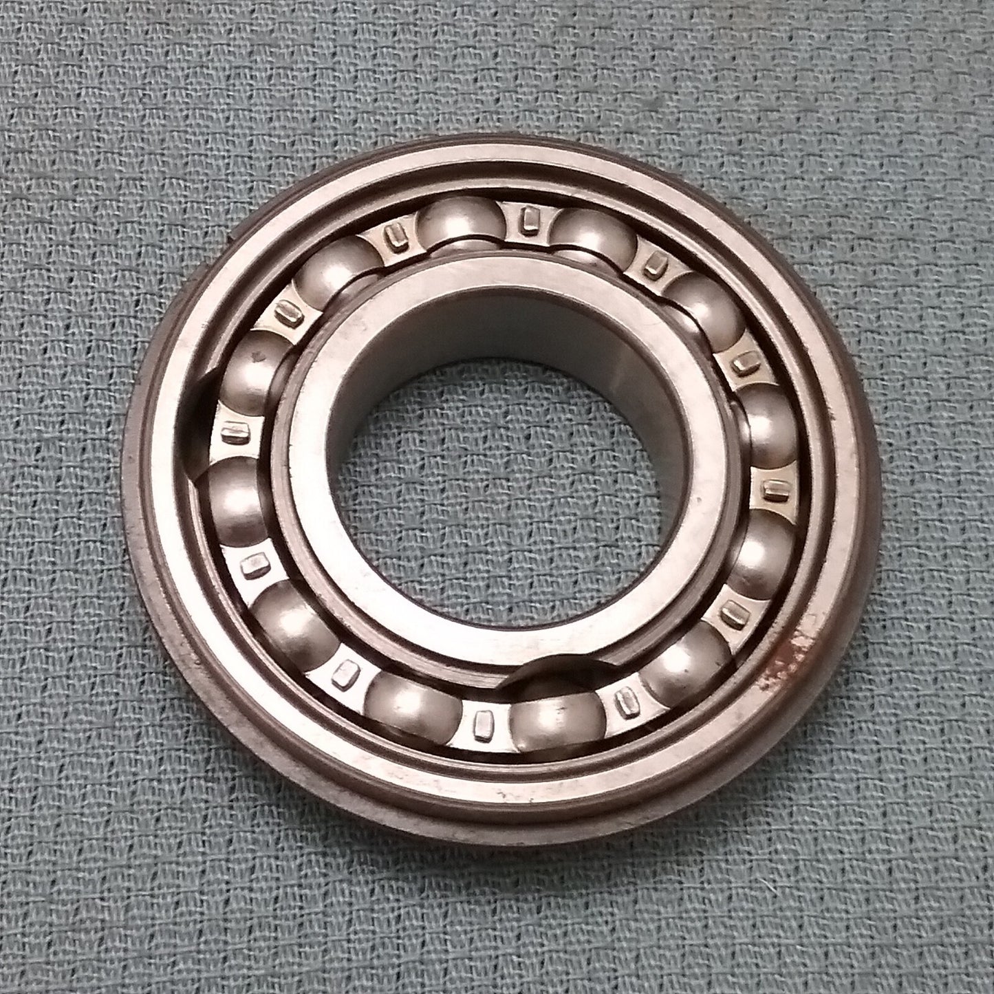 NEW DELCO 907930/47207CU1 BALL BEARING