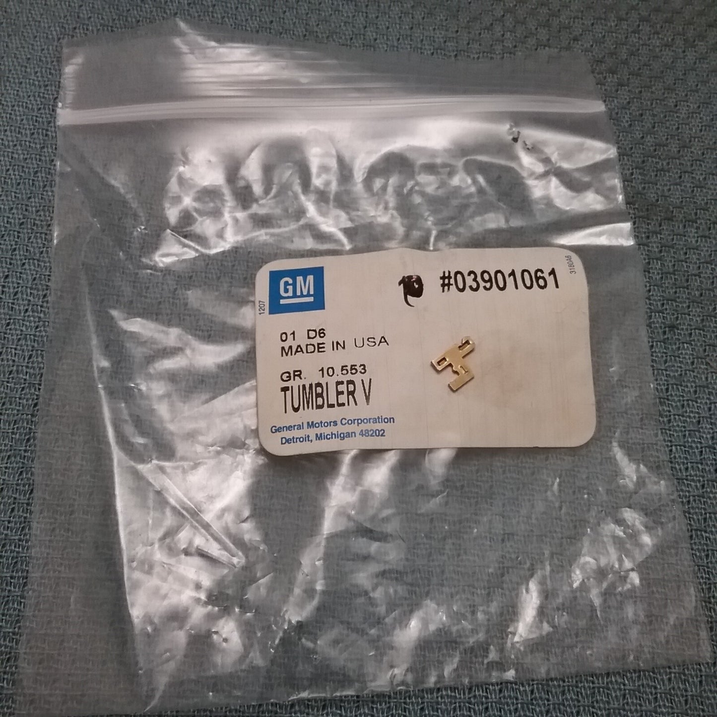 NEW GENUINE GM 3901061 Tumbler, Lock Cyl #1 (Side Bar)