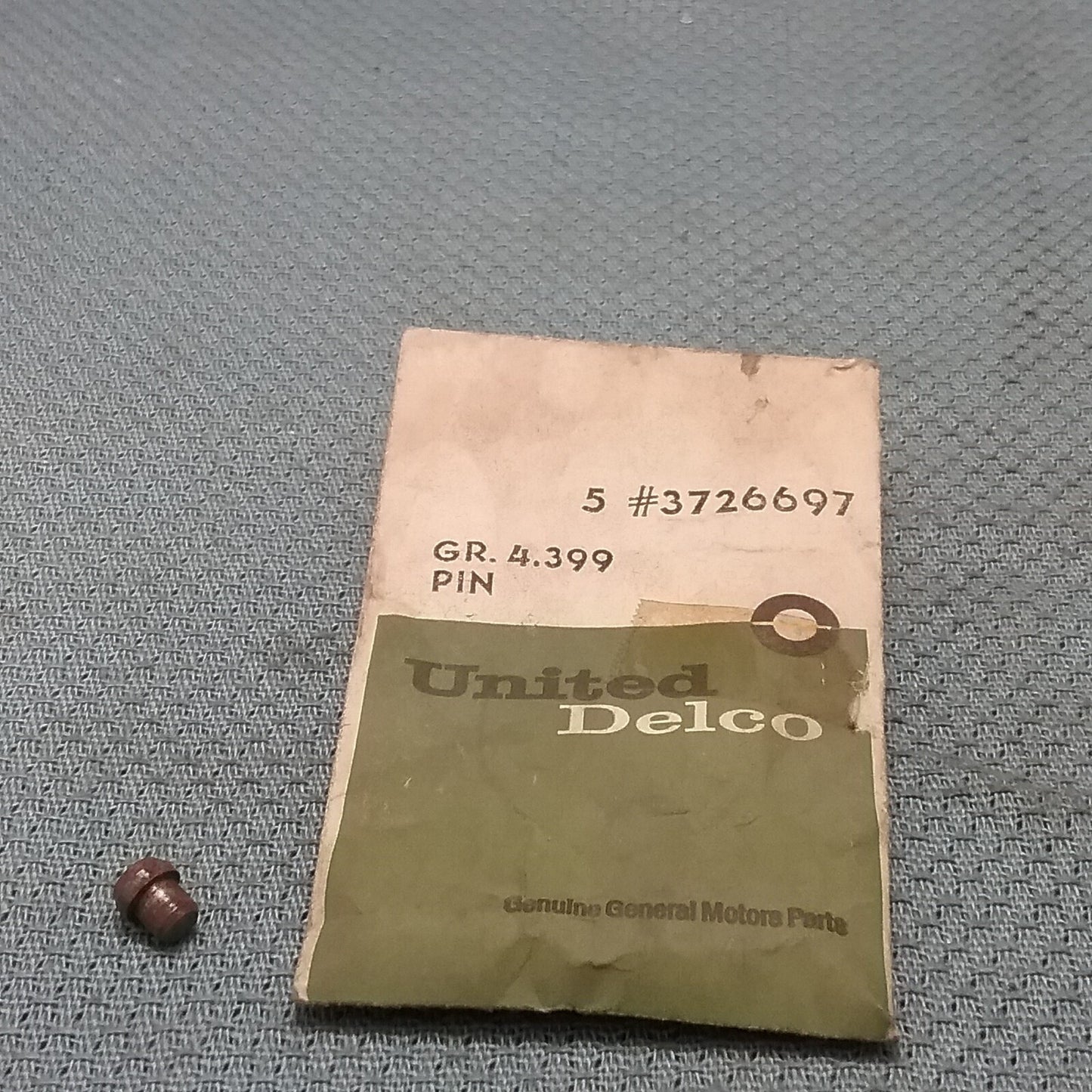 NEW GENUINE GM 3726697 PIN GR 4.399