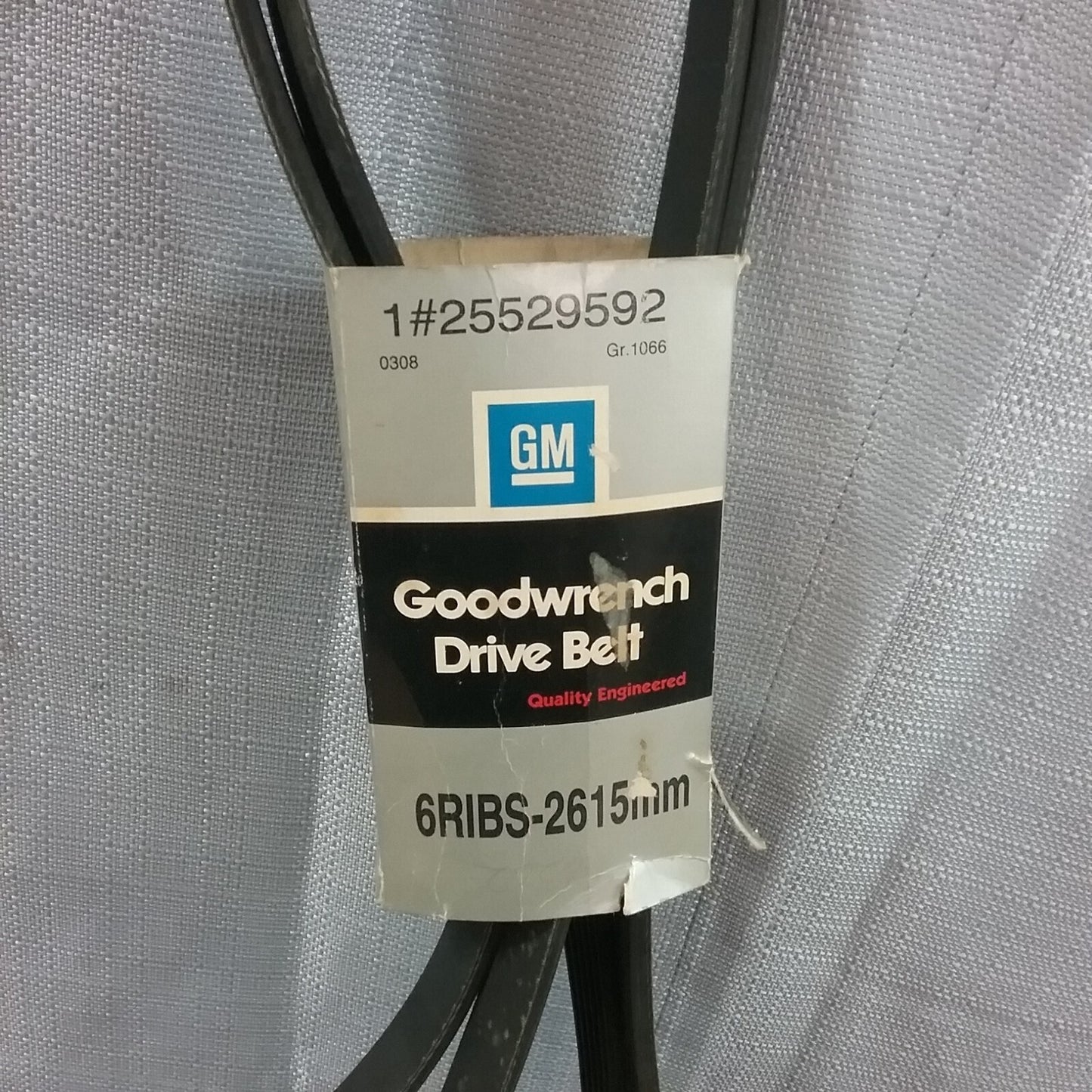 NEW GENUINE GM 25529592 SERPENTINE BELT 6RIBS-2615MM GR 1.066