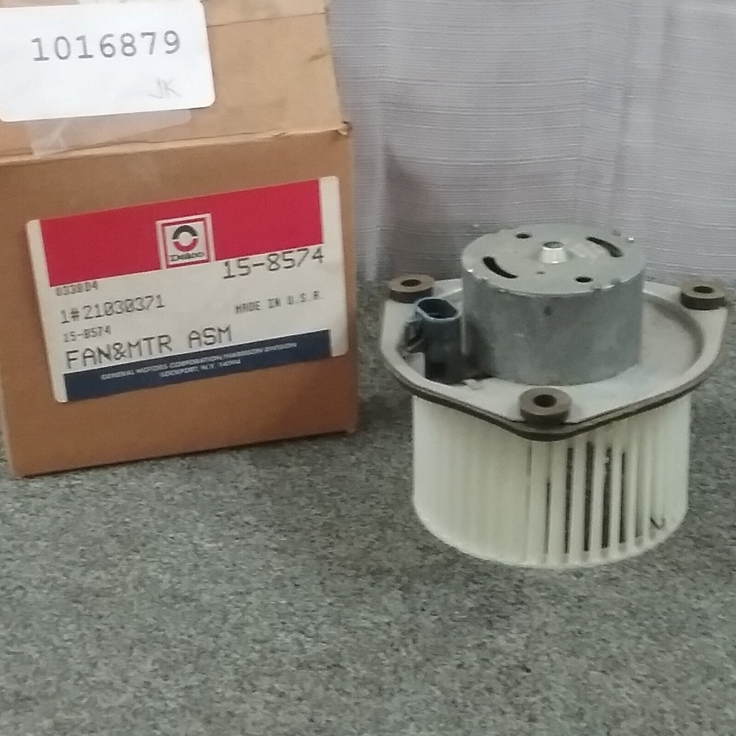 NEW ACDELCO 15-8574 FAN & MOTOR ASSEMBLY GM 21030371