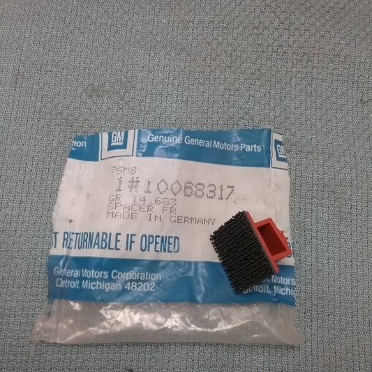 NEW GENUINE GM 10068317 SPACER, FRONT DOOR TRIM GR 14.683