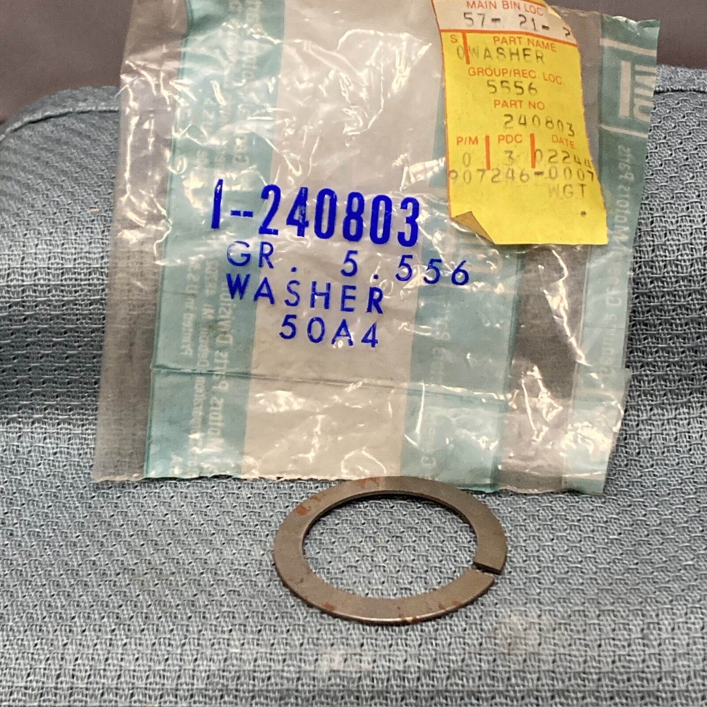 NEW GENUINE GM 240803 WASHER, UNIVERSAL JOINT SLEEVE YOKE GR 5.556