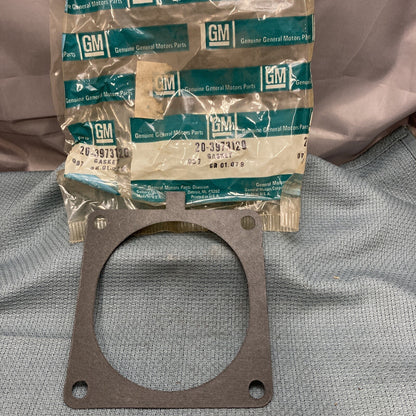 NEW GENUINE GM 3973120 GASKET, WATER PUMP GR 1.079