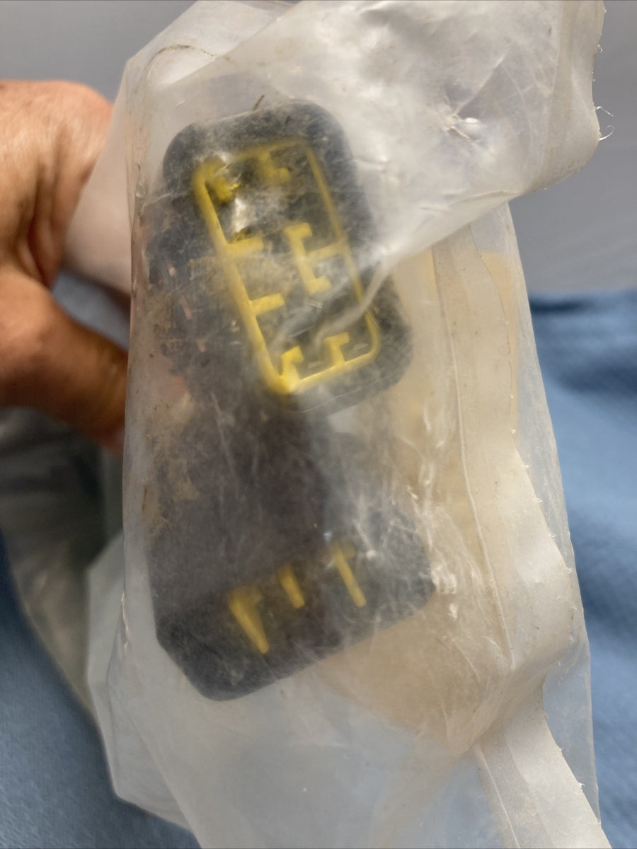 NEW YB-06779 TEST HARNESS