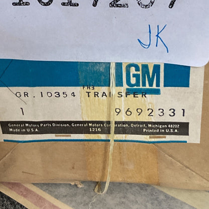 NEW GENUINE GM 9692331 TRANSFER, RED/WHITE/BLUE LH FRONT FENDER GR 10.354