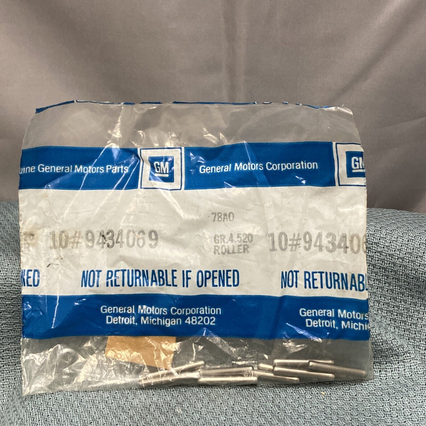 QTY 10 NEW GENUINE GM 9434069 ROLLER, ROLLER BEARING 1985-1988 GR 4.520