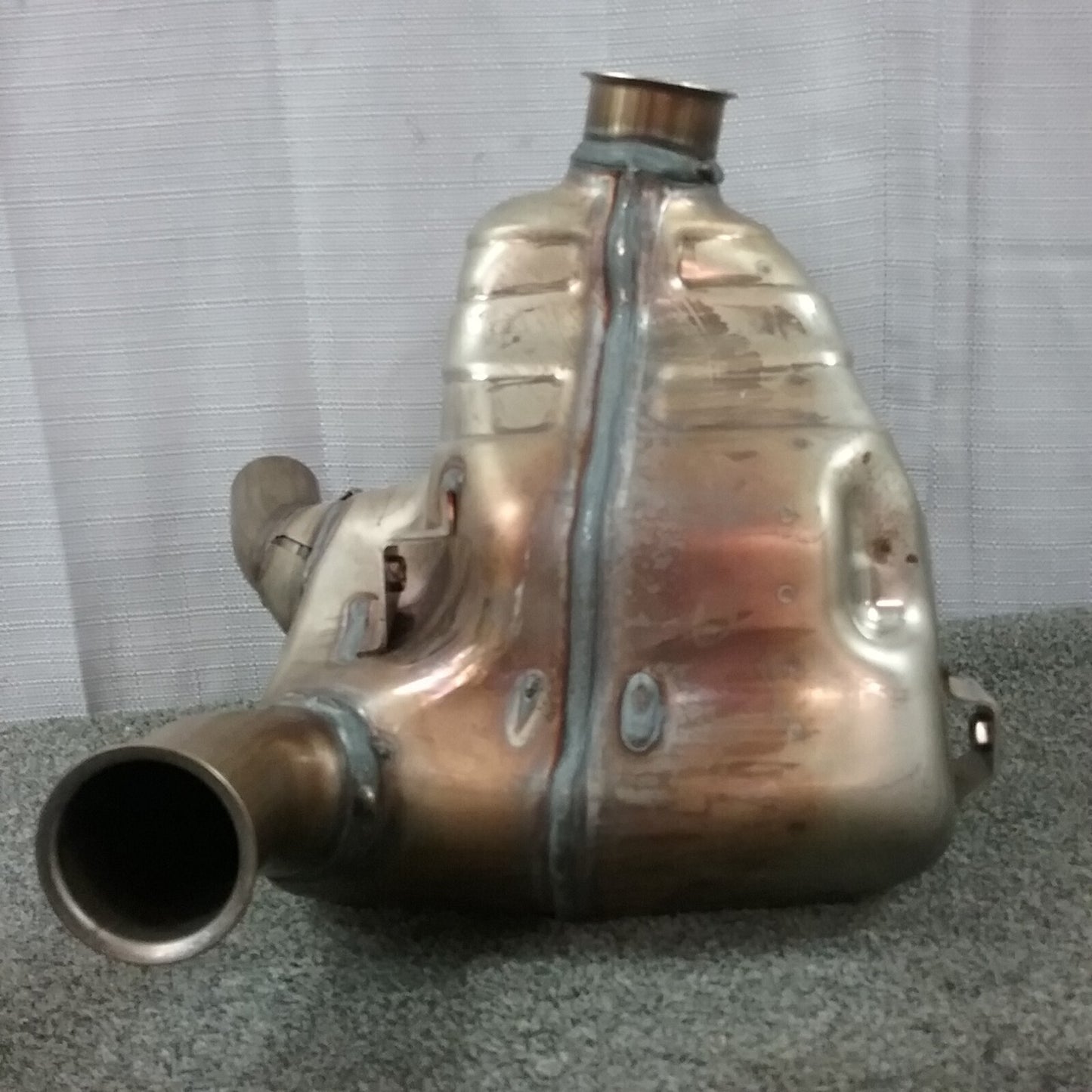 NEW GENUINE DUCATI 57212121B PRESILENCER