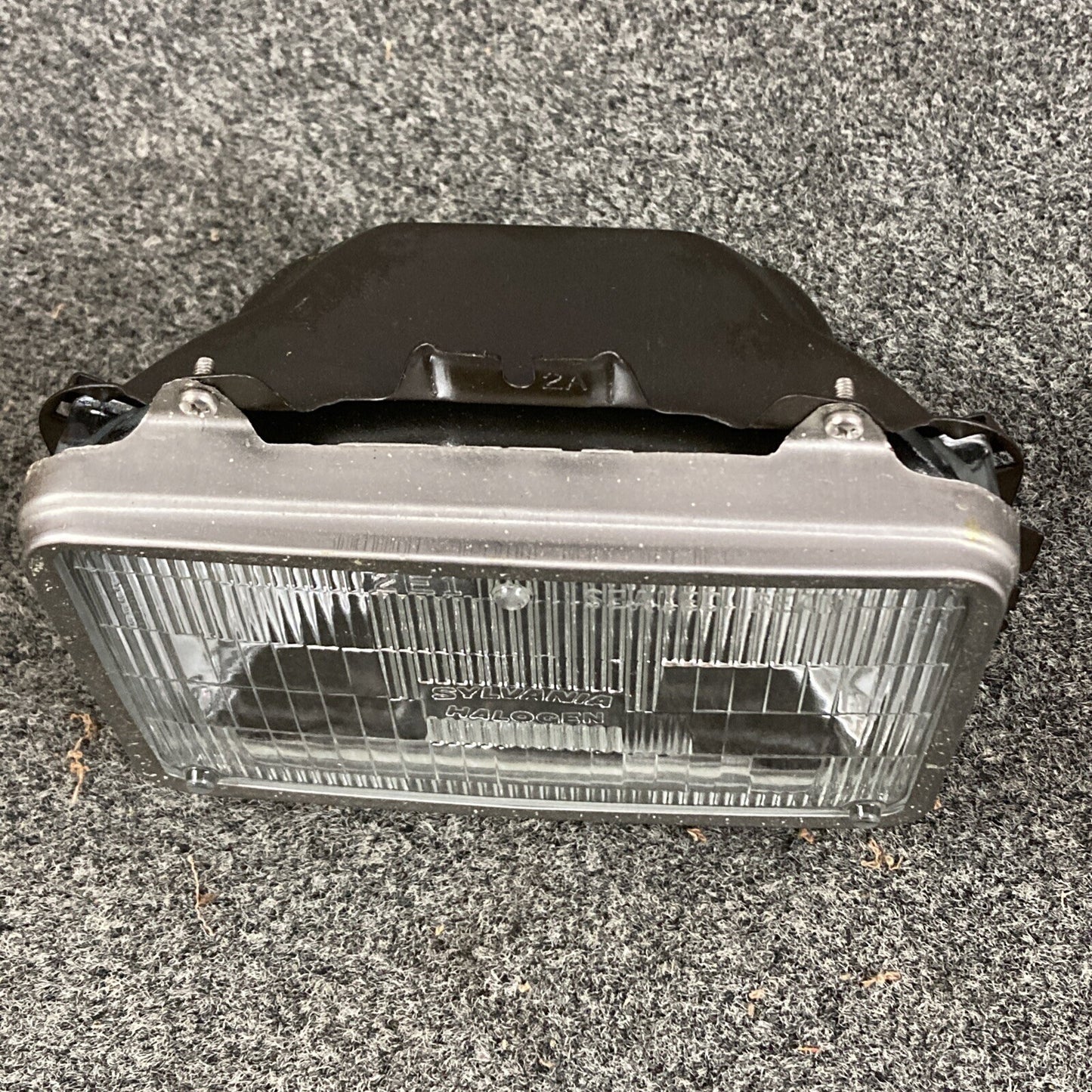 NEW GENUINE GM 96063670 HEADLAMP, RH - DOT GR 2.727