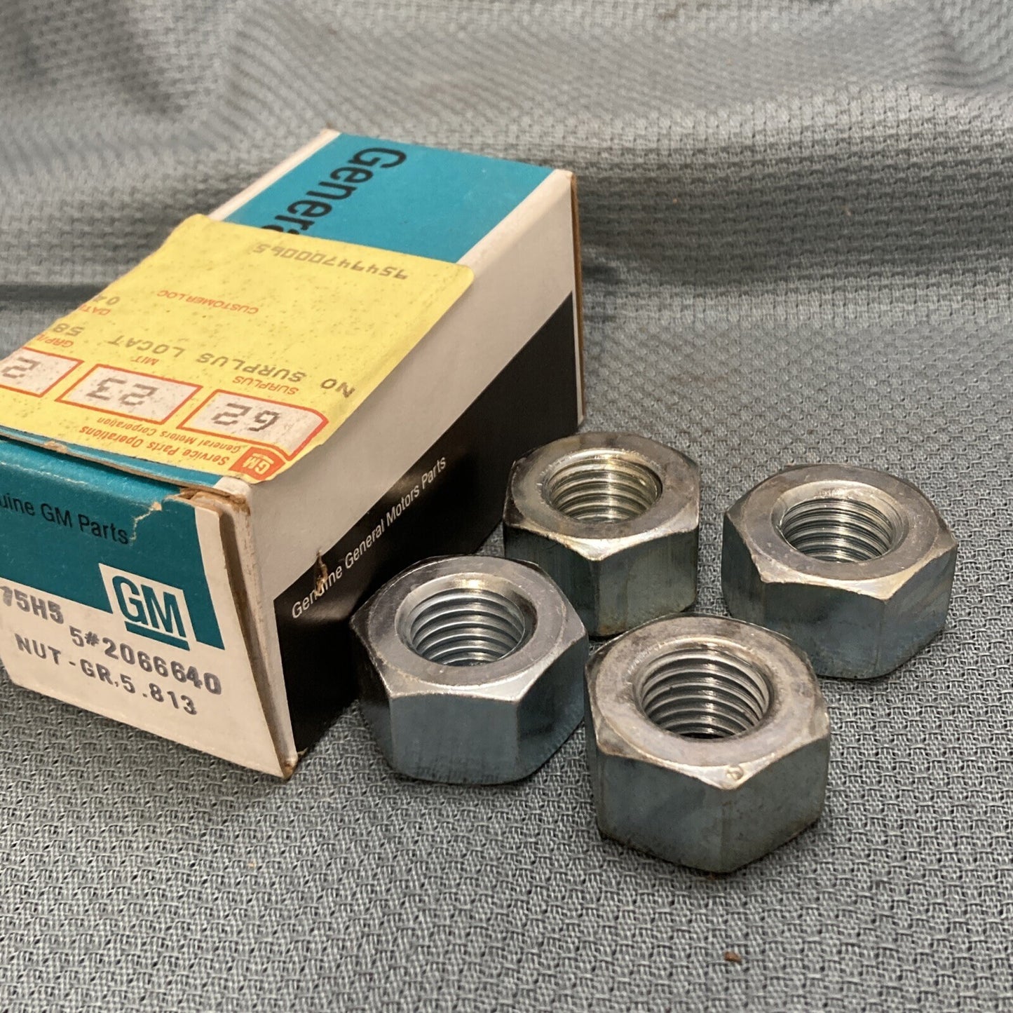 QTY 4 NEW GM 2066640 NUT, HEXAGON WHEEL RIM CLAMP STUD GR 5.813