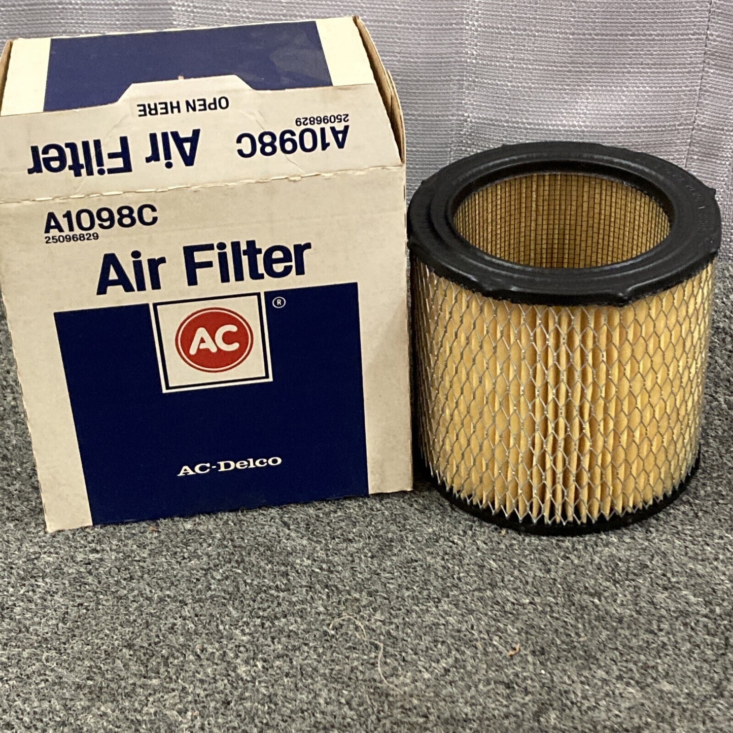 NEW ACDELCO A1098C AIR FILTER GM 25096829