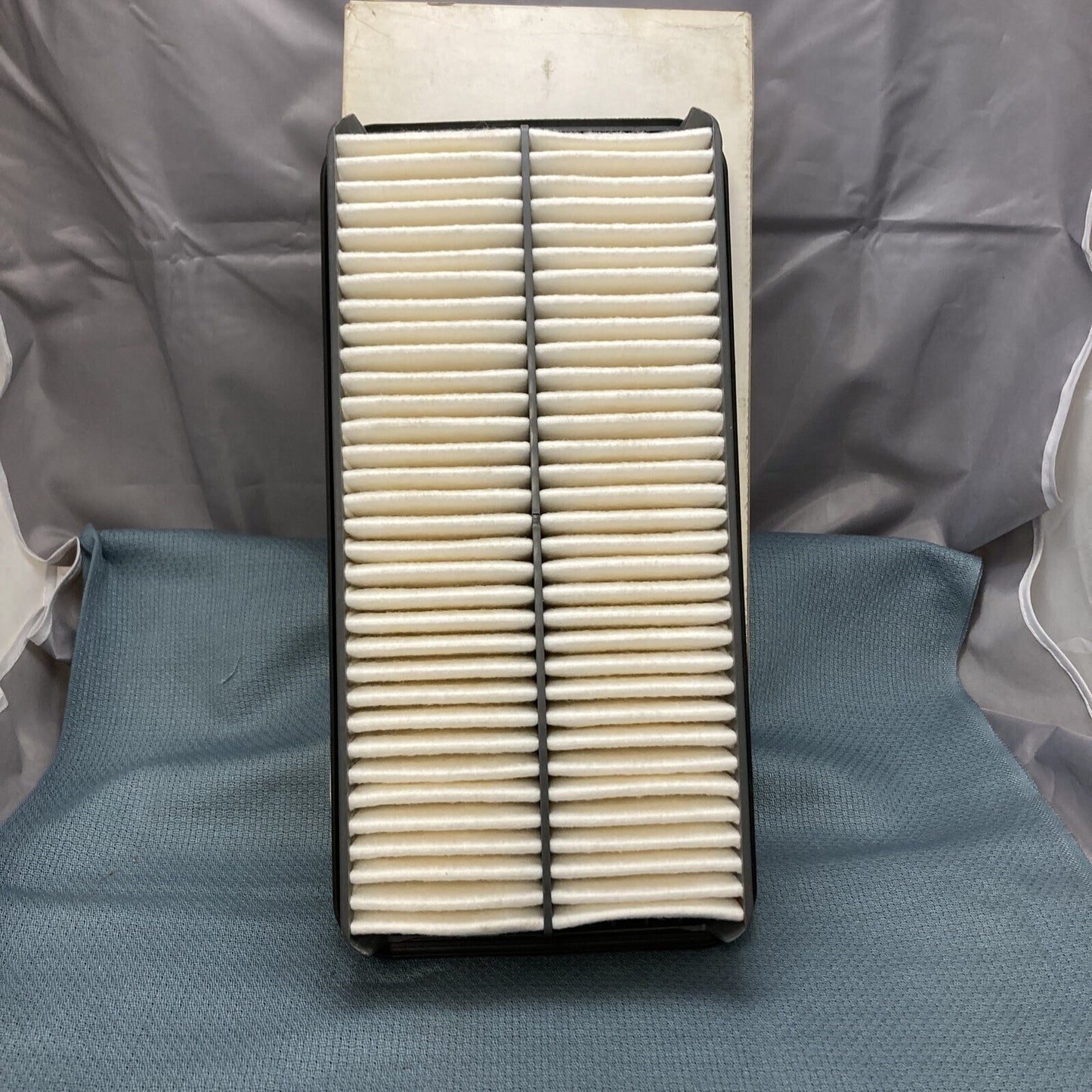 NEW GENUINE GM 94847245 ELEMENT, AIR FILTER GR 3.410