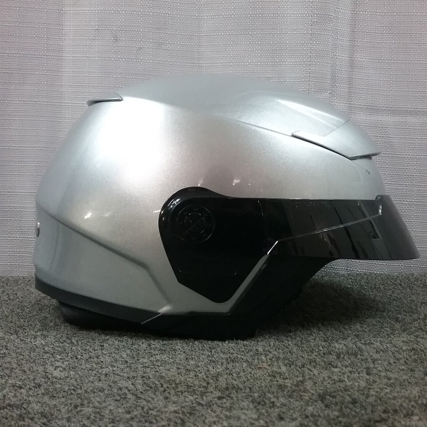 HJC OPEN FACE MOTORCYCLE HELMET MEDIUM SILVER
