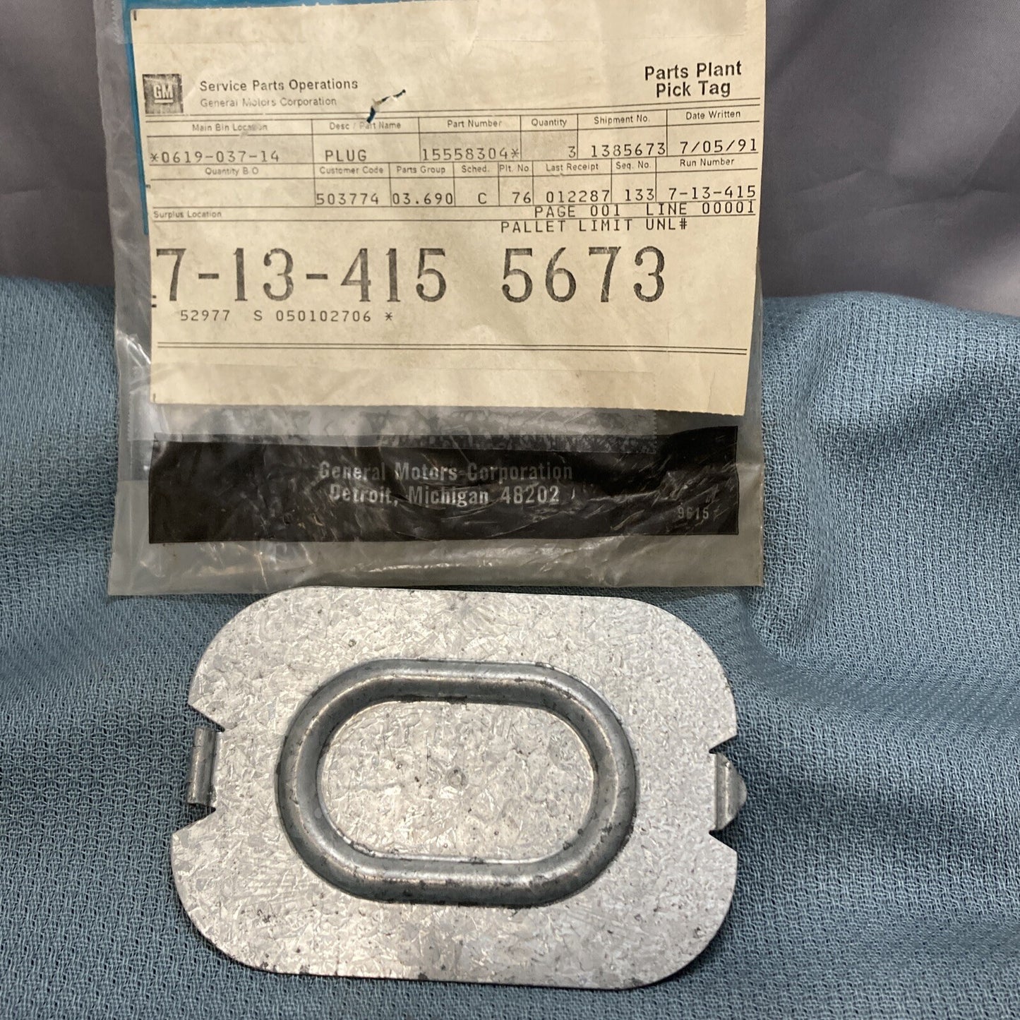 NEW GENUINE GM 15558304 PLUG, CATALYTIC CONVERTER GR 3.690