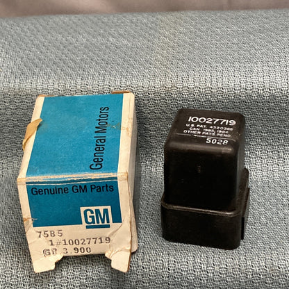 NEW GENUINE GM 10027719 RELAY ASM, FUEL PUMP 1984-1988 GR 3.900