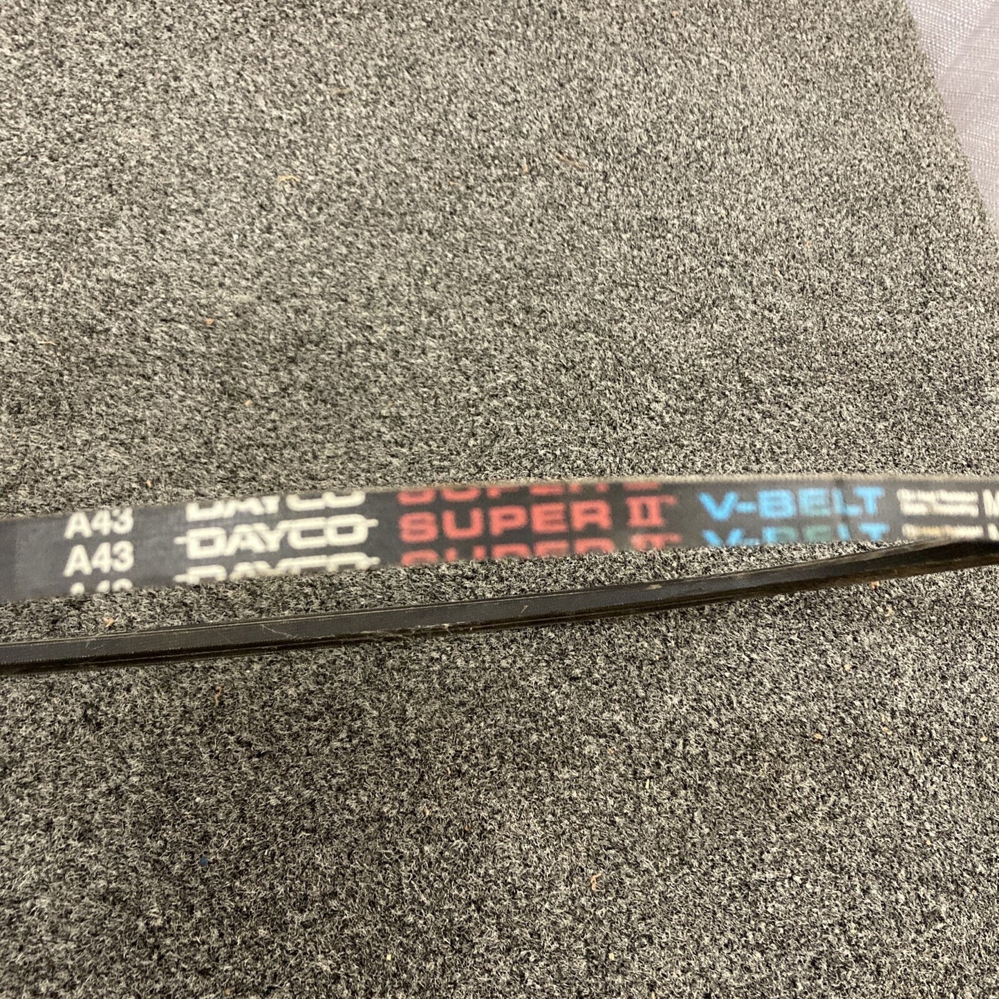 NEW DAYCO SUPER II V-BELT A43