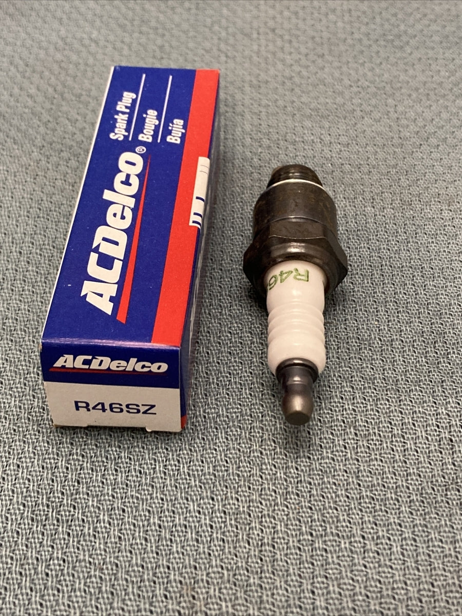 NEW ACDELCO R46SZ SPARK PLUG GM 5613882
