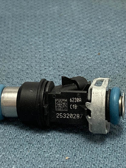 NEW ACDELCO 17113582 MULTIPORT FUEL INJECTOR ASSEMBLY GM 17113582 GR.3.300