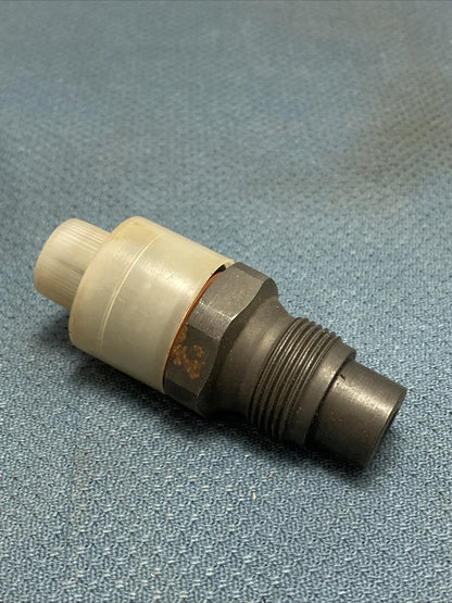 NEW ACDELCO 10233973 FUEL INJECTOR GM 10233973 GR.3.300