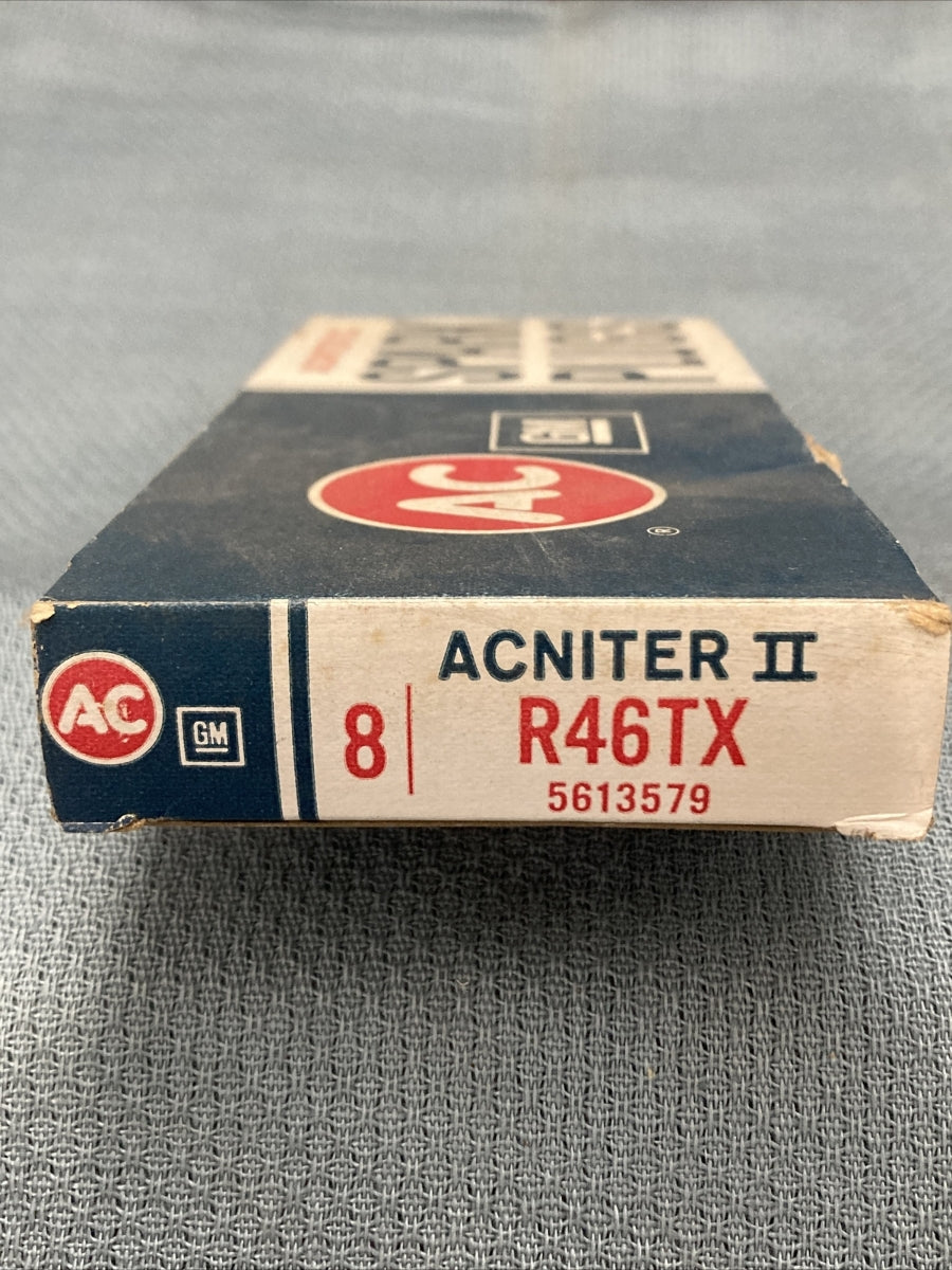 QTY 8 NEW ACDELCO R46TX ACNITER II SPARK PLUG GM 5613579