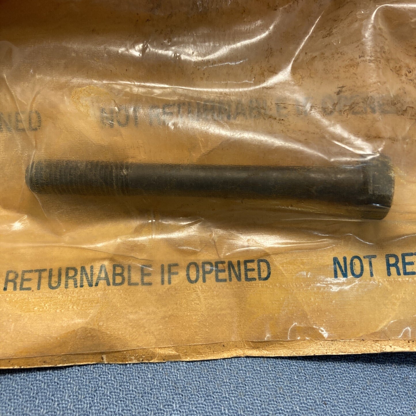 NEW GENUINE GM 12337818 Bolt / Screw, Cylinder Head