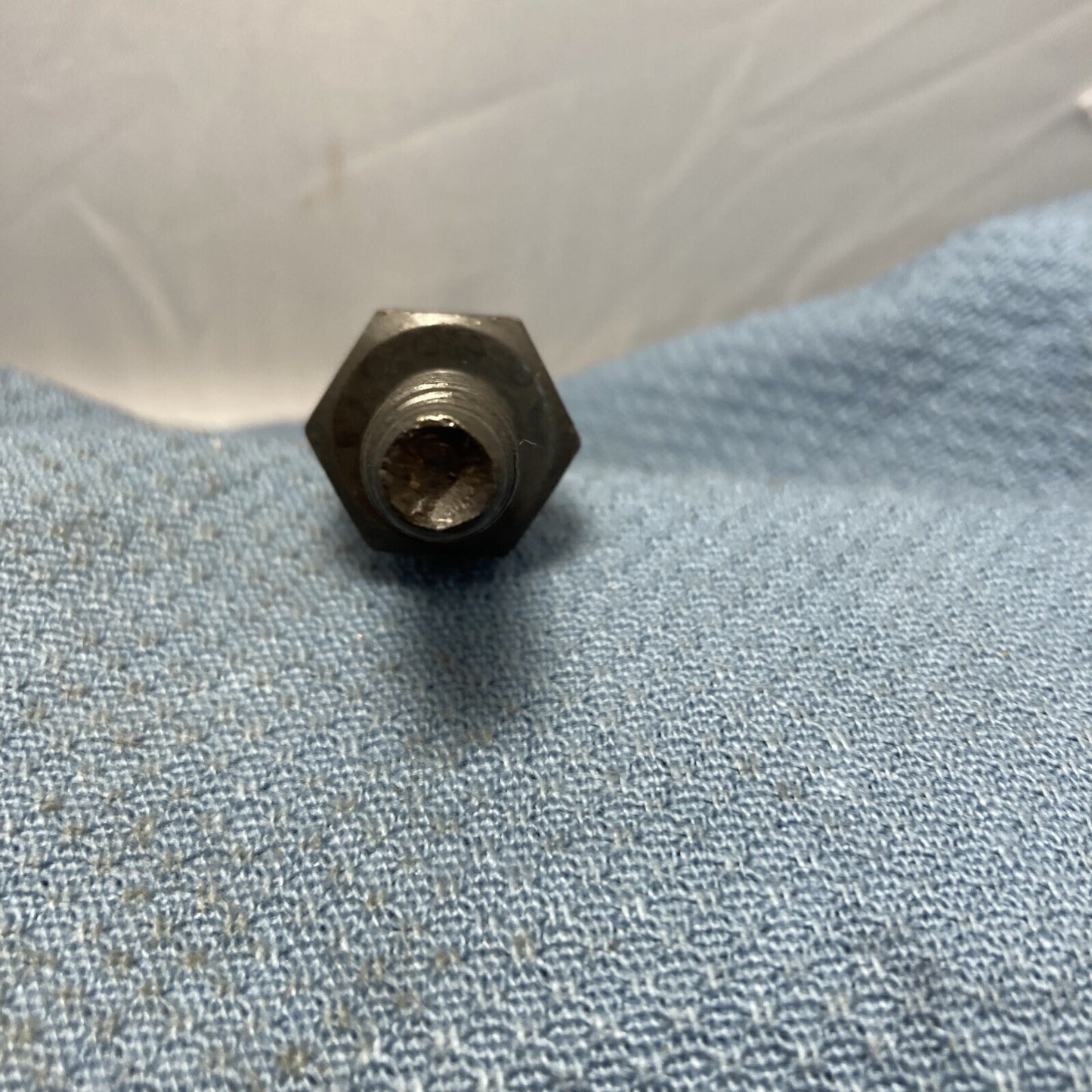 NEW GENUINE GM 12338022 Engine Cylinder Head Bolt 10044567