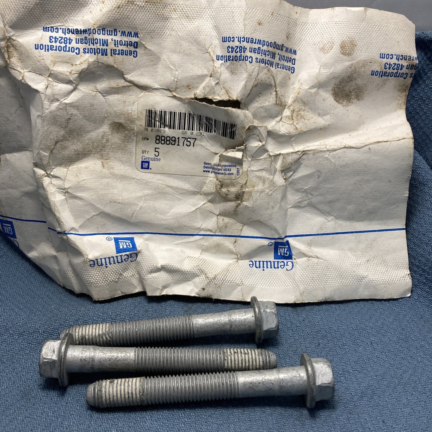 QTY 3, NEW GENUINE GM 88891757 Engine Cylinder Head Bolt 11518992