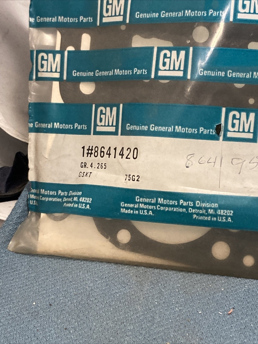 NEW GENIUNE GM 8641420 GASKET KIT GR.4.265