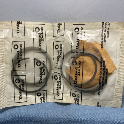 NEW UNITED DELCO 3941963 RING UNIT, Transmission OIl Seal