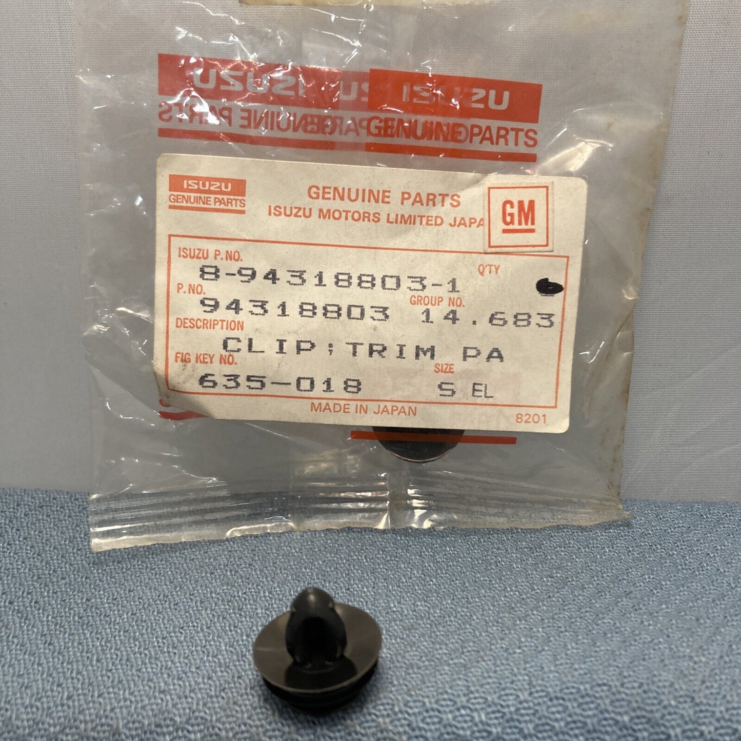 NEW GENUINE GM 94318803 Clip, Front Side Door Trim Retainer ISUZU 8-94318803-1