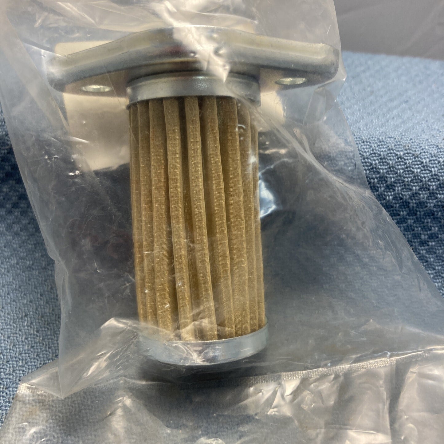 NEW ROBIN SUBARU 228-64301-00 OIL FILTER