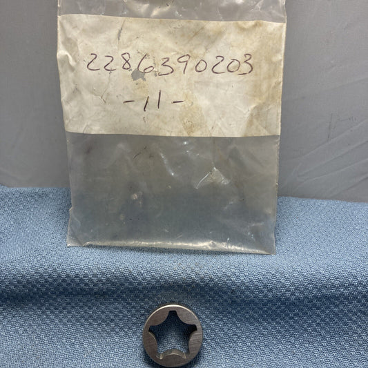 NEW ROBIN SUBARU 228-63902-03 OUTER OIL PUMP