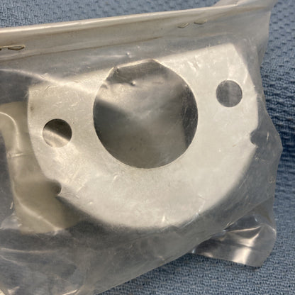 NEW TELEDYNE WISCONSIN ROBIN 157-36402-03 AIR CLEANER GUIDE PLATE