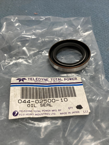NEW TELEDYNE 044-02500-10 OIL SEAL