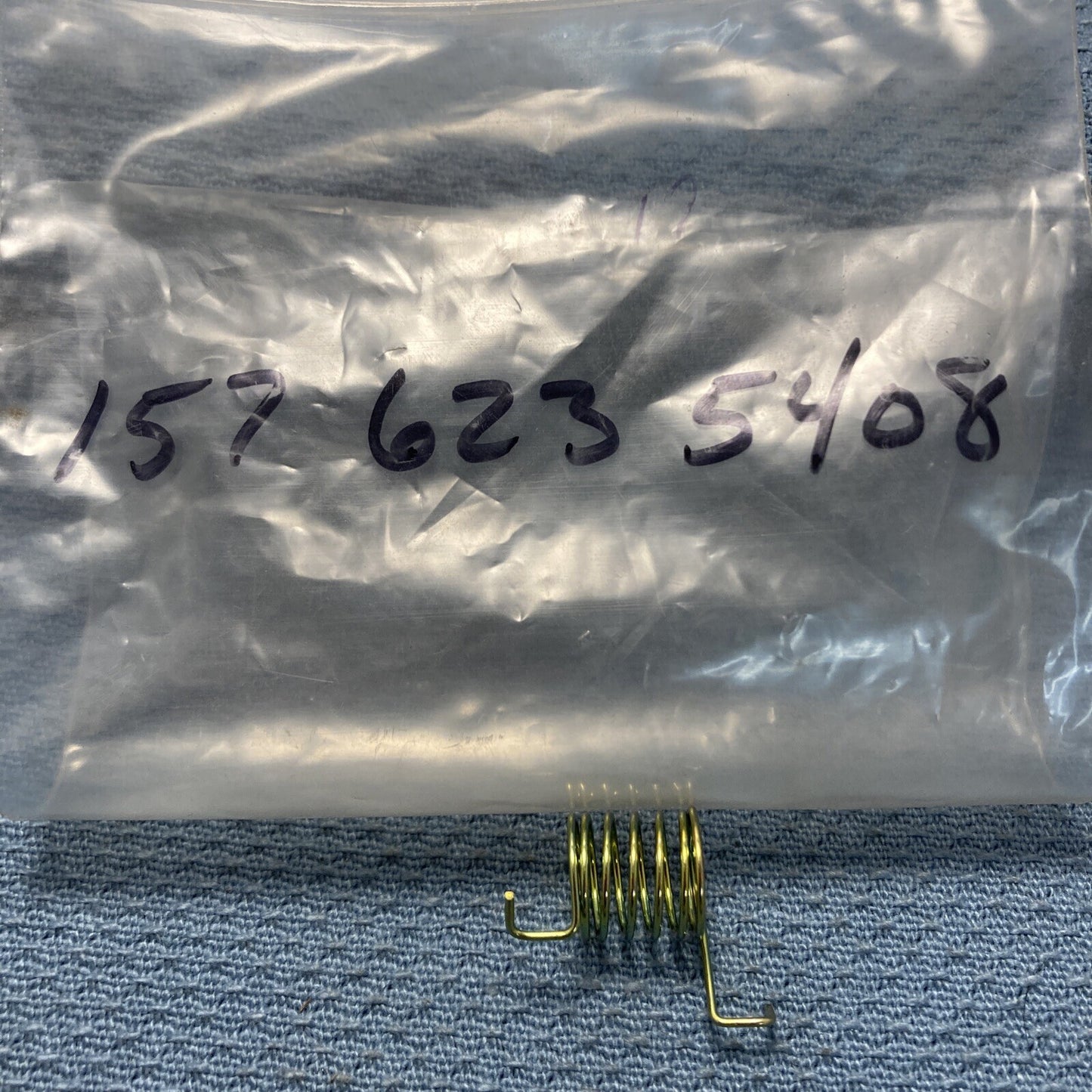 NEW ROBIN SUBARU 157-62354-08 Spring