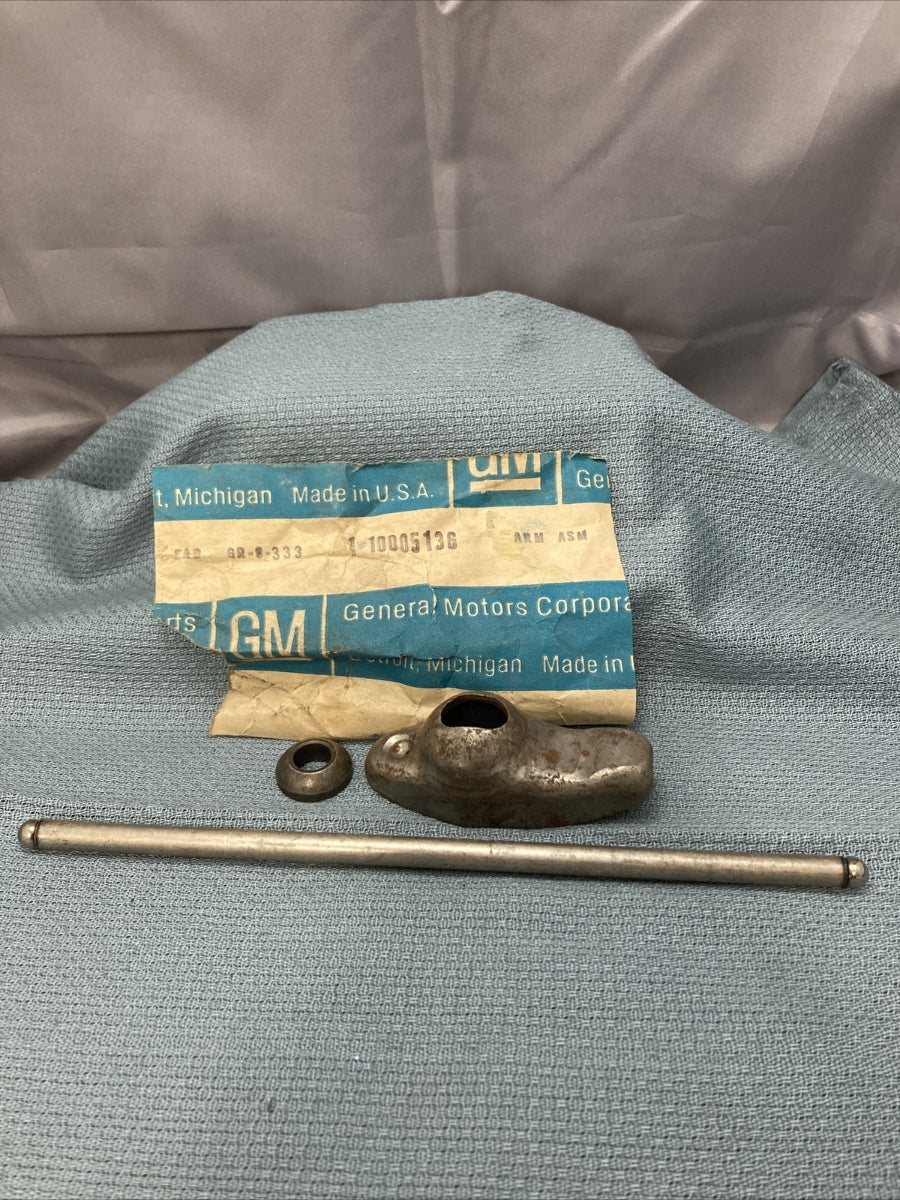 NEW GENUINE GM 10005136 ROCKER ARM ASSEMBLY GR 8.333