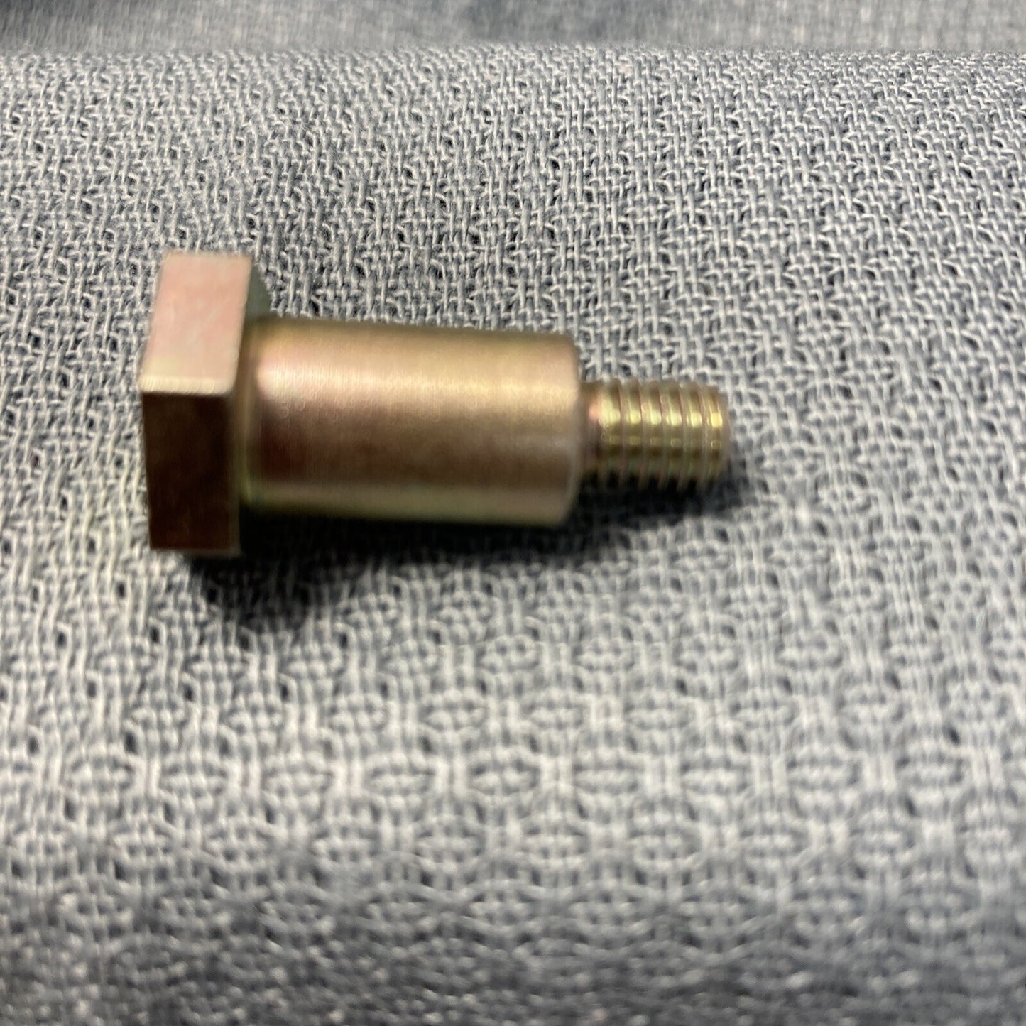 NEW ROBIN SUBARU 226-43105-11 PIVOT BOLT