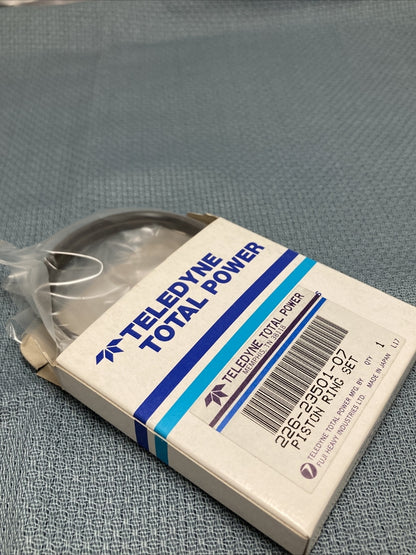 NEW TELEDYNE 226-23501-07 PISTON RING SET