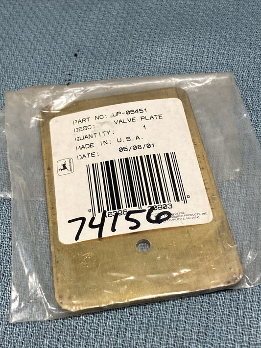NEW GENUINE JOHN DEERE UP-06451 VALVE PLATE