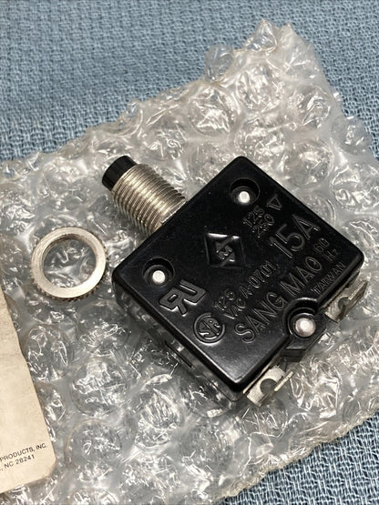 NEW GENUINE JOHN DEERE 09181 CIRCUIT BREAKER