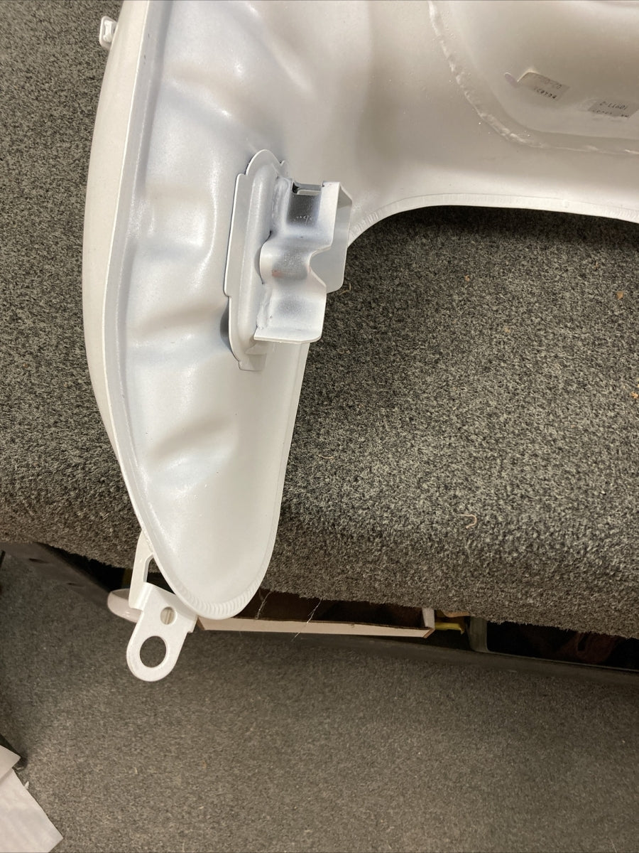 NEW GENUINE VICTORY TRIUMPH T2404312-NW FUEL TANK ASSEMBLY, PAINTED, C WHITE